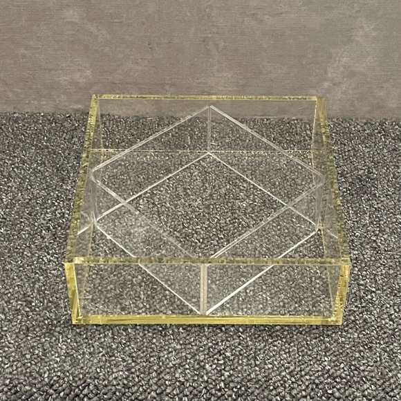 VINTAGE Lucite Snack Box - Picture 6 of 6